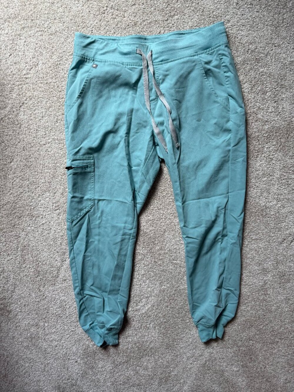 FIGS Light Aqua Blue Jogger Scrub Pants Women’s Medium Petite